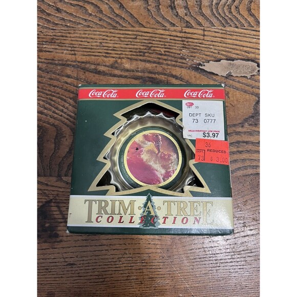 Set Of 2 Coca-Cola Trim a Tree Collection - Santa Claus Bottle Cap Ornament VTG - Picture 5 of 8